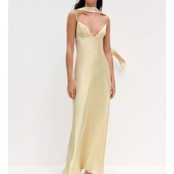 Zara butter yellow SATIN EFFECT FOULARD DRESS - Picture 2 of 14